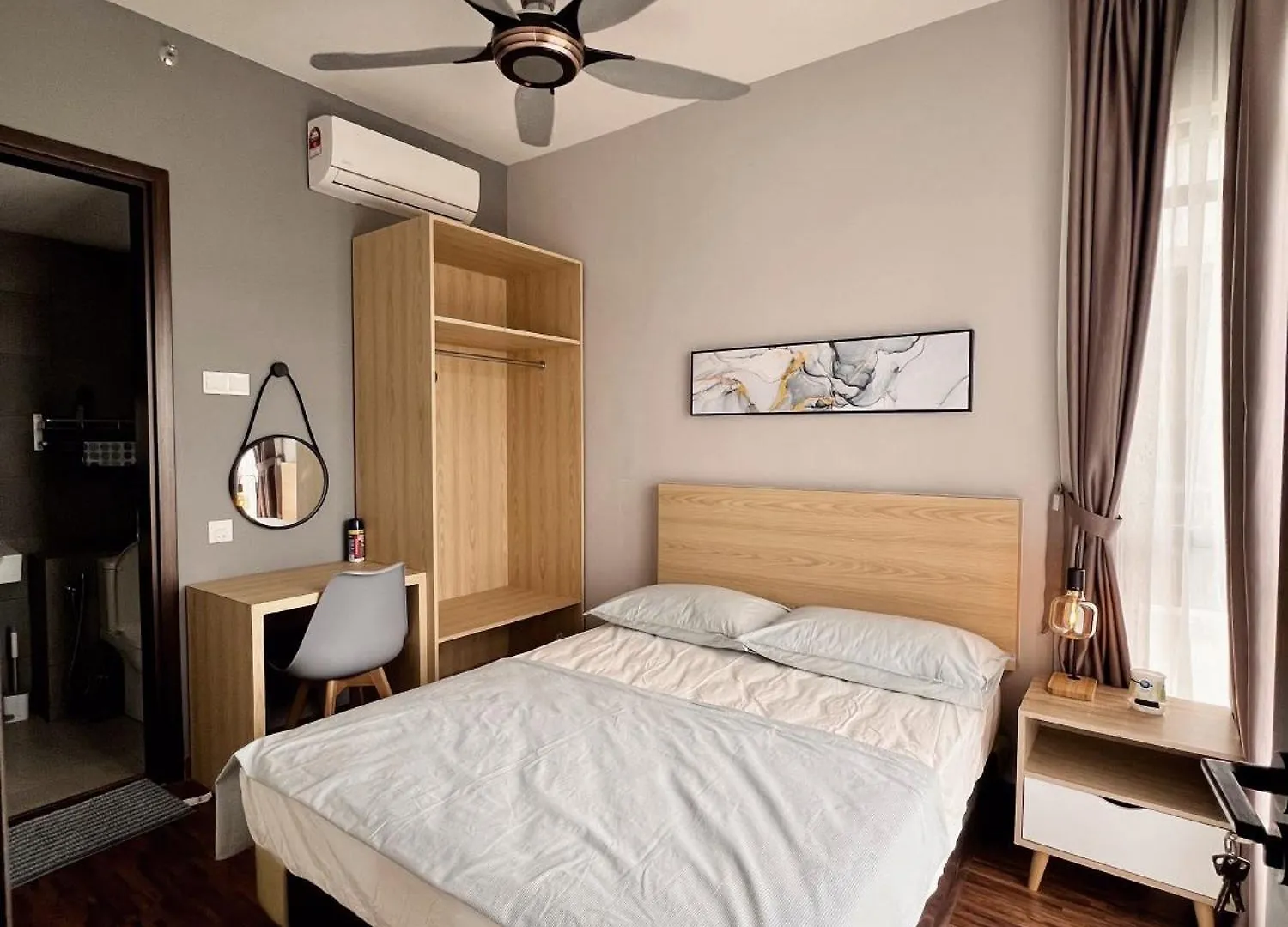 Guest house K-Avenue By Ffix-Stay Donggongon